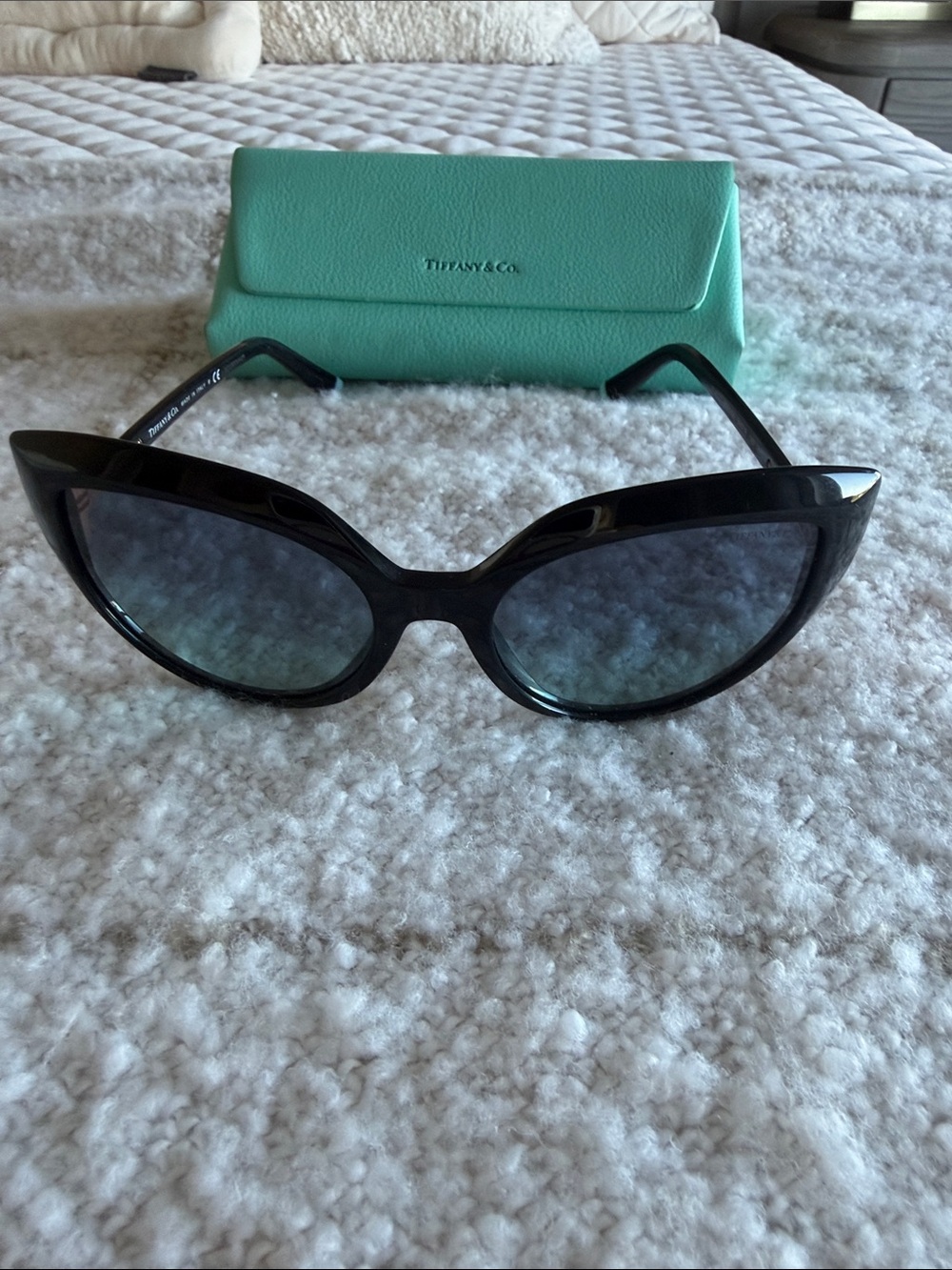 Tiffany & Co. Black Cat-Eye Sunglasses with Tiffany Blue Case